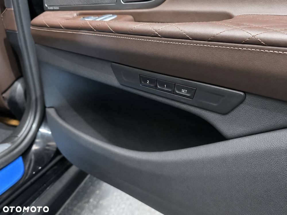 BMW Seria 7 740Li xDrive sport - 11