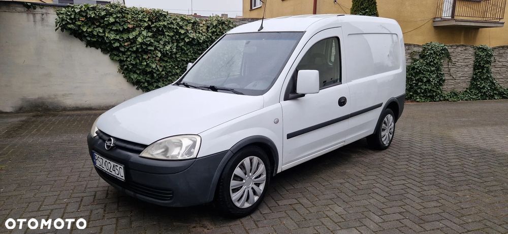 Opel Combo Tour Cosmo - 1