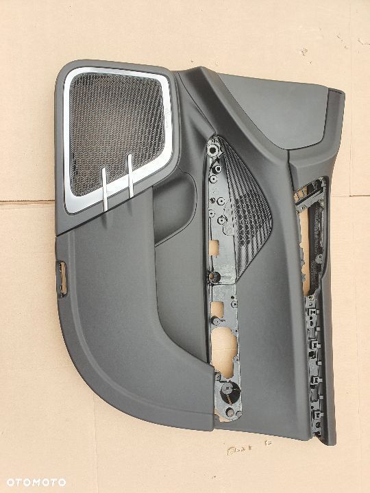 PORSCHE CAYENNE TAPICERKA BOCZEK PRZÓD PRAWY Nowa 7L5867012D