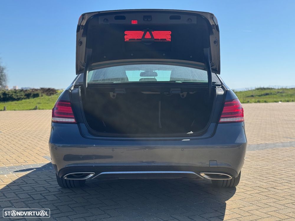 Mercedes-Benz E 300 BLUETEC Hybrid Avantgarde - 8