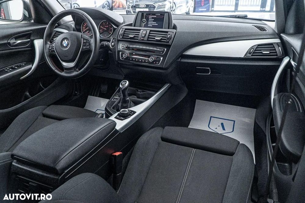 BMW Seria 1 120d Sport Line - 3