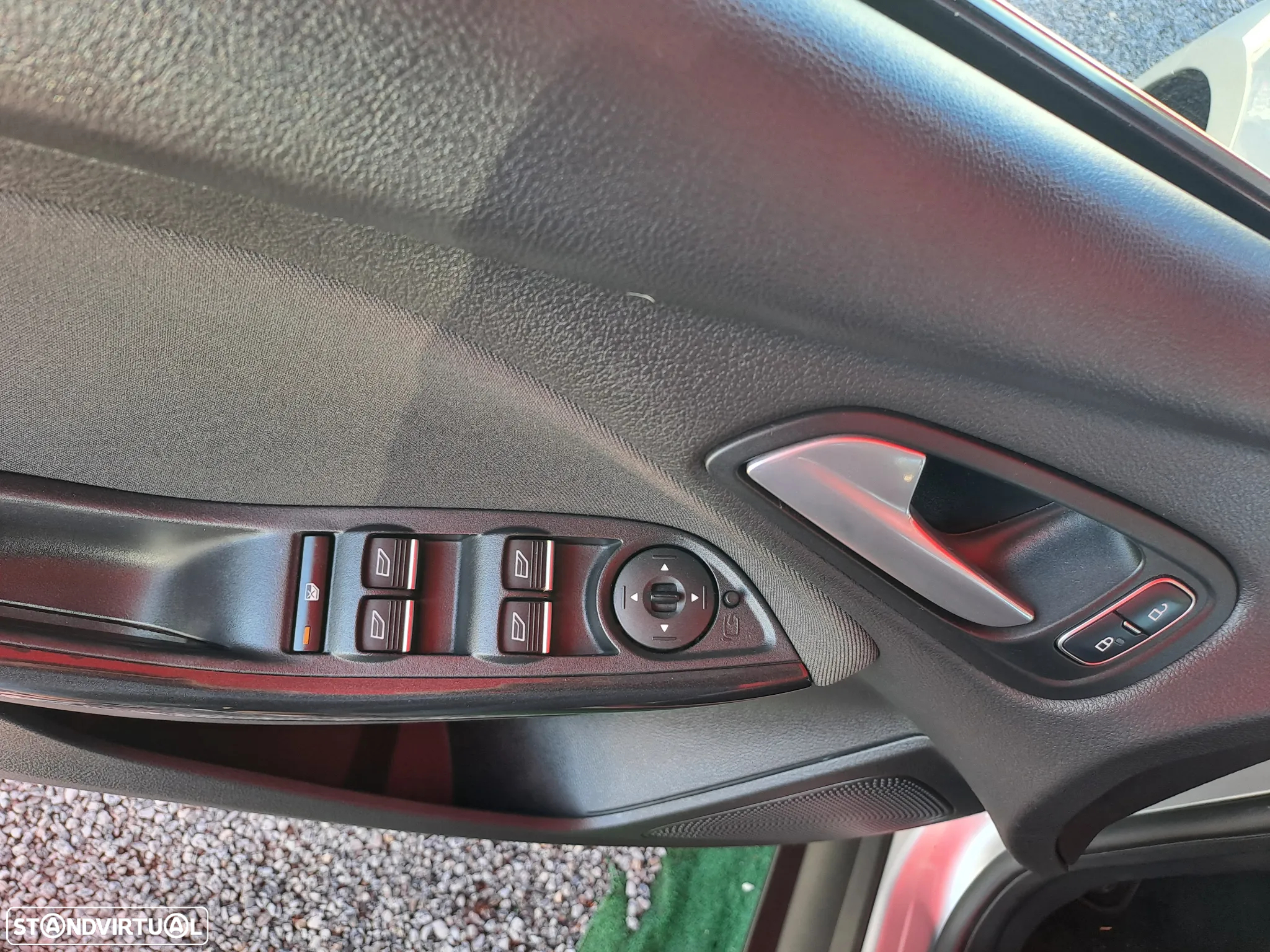 Ford Focus SW 1.5 TDCi EcoBlue Titanium - 23