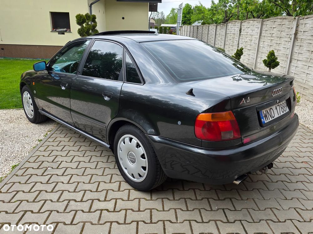 Audi A4 Limousine - 2