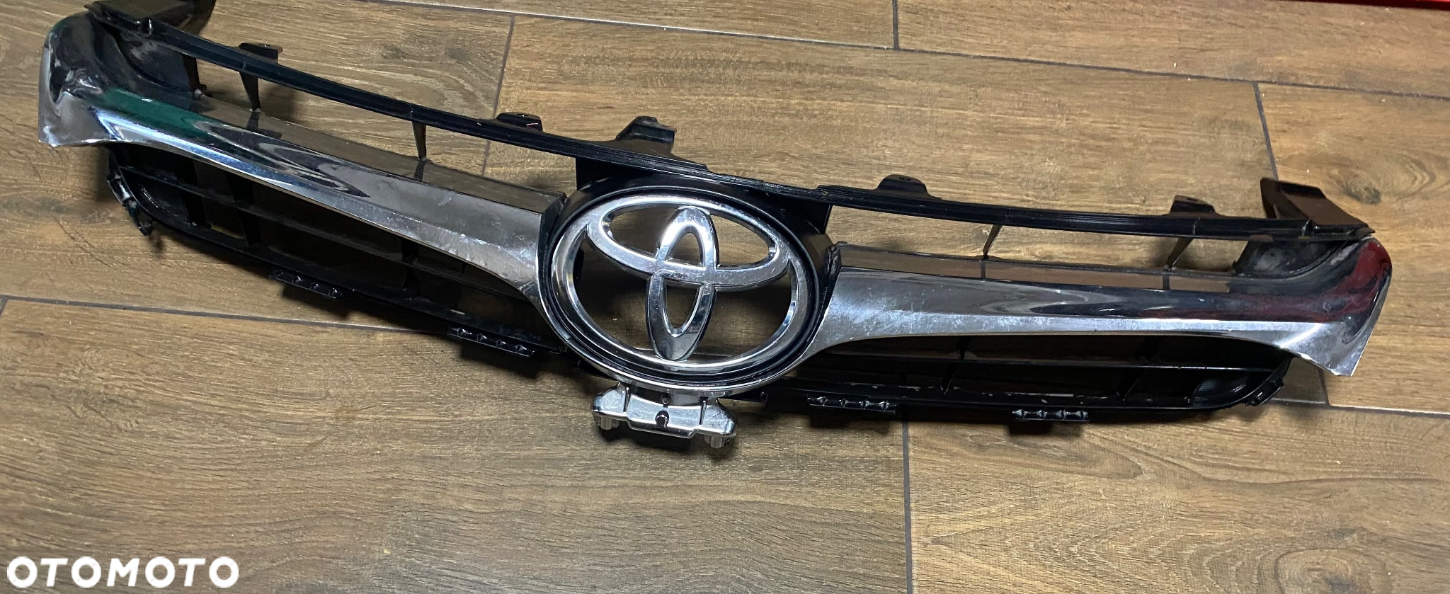 TOYOTA CAMRY HYBRID LIFT 15-19 ATRAPA GRILL ORG - 2