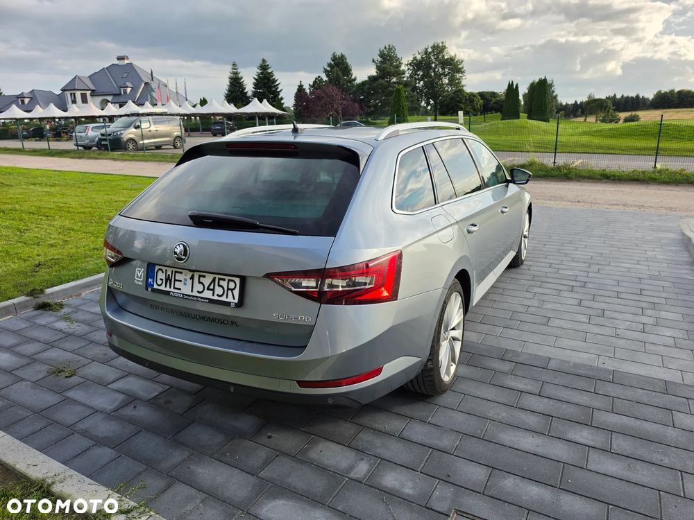 Skoda Superb 2.0 TDI L&K DSG - 5