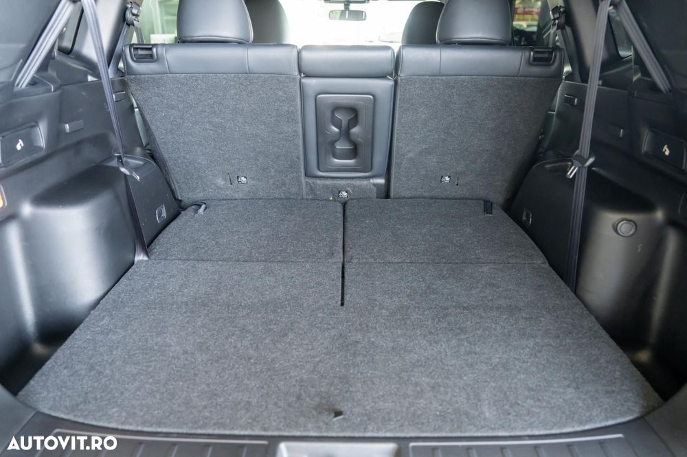 Mitsubishi Outlander 2.4 4WD CVT Instyle - 13