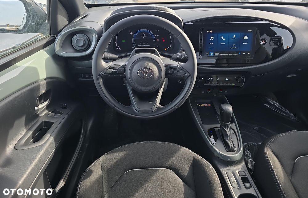 Toyota Aygo X Hybrid 1.5 Style e-CVT - 21