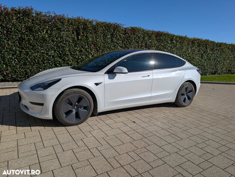 Tesla Model 3 Standard - 1