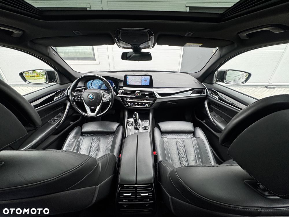 BMW Seria 5 520d Sport Line - 8