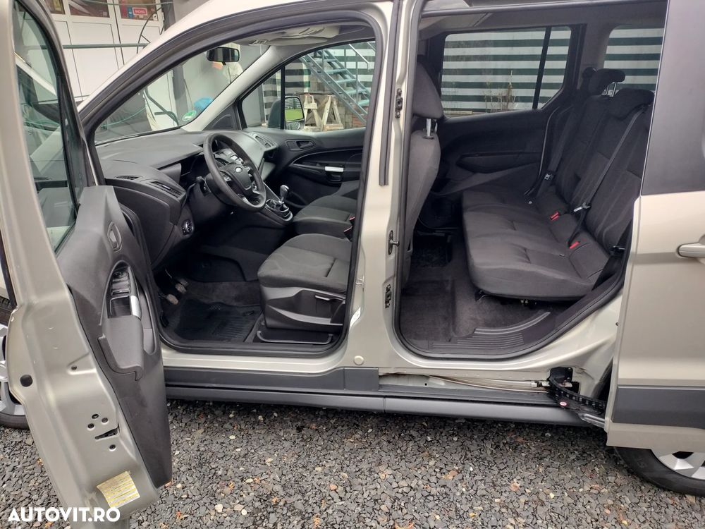 Ford Tourneo Connect - 11