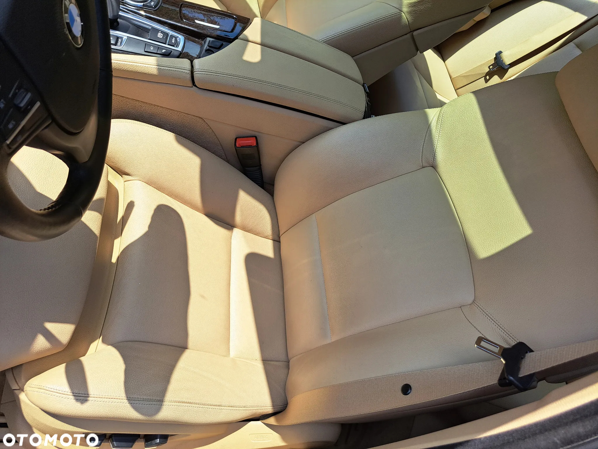BMW Seria 5 535i Luxury Line - 38