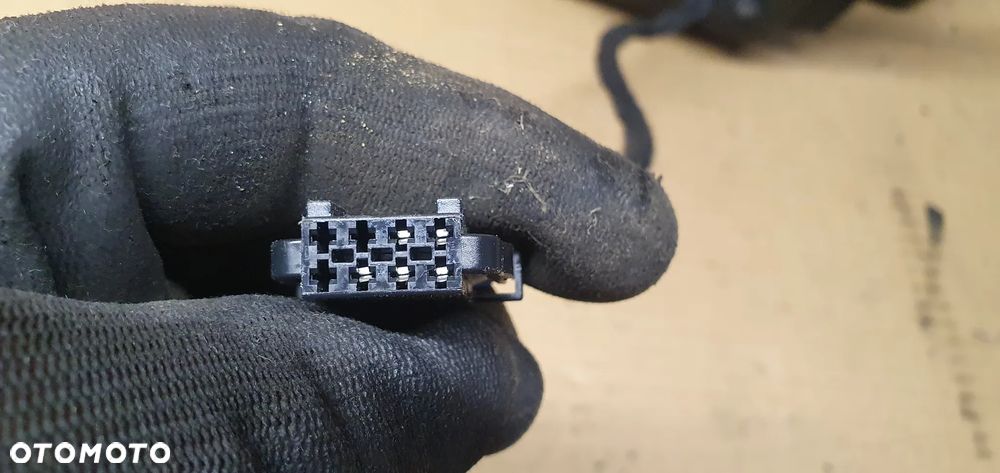 Lusterko zewnętrzne prawe 5 PIN Skoda Rapid LF9E 9P9P - 7