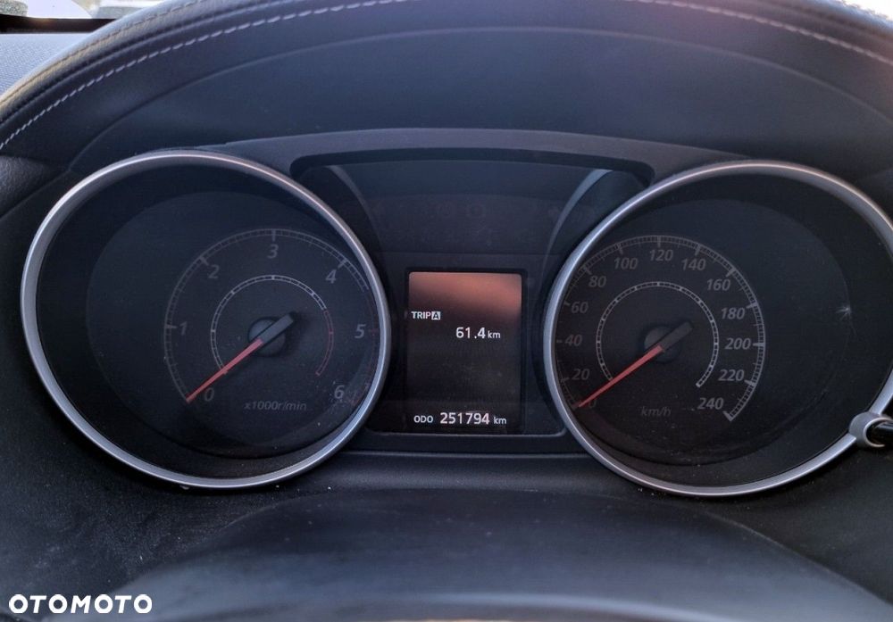 Mitsubishi Outlander - 31