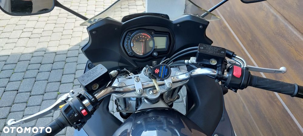 Suzuki GSX - 9