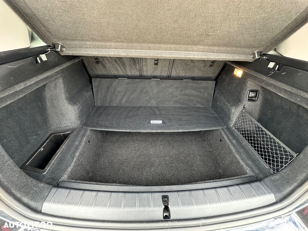 BMW X1 sDrive18d Sport Line - 10