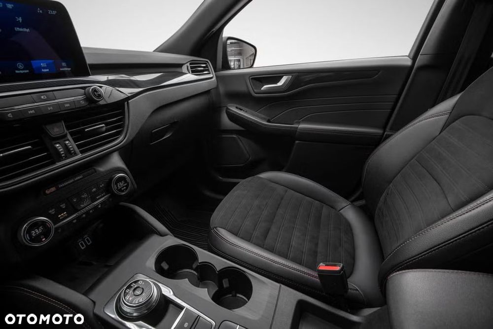 Ford Kuga 2.5P PHEV FWD ST-Line - 6