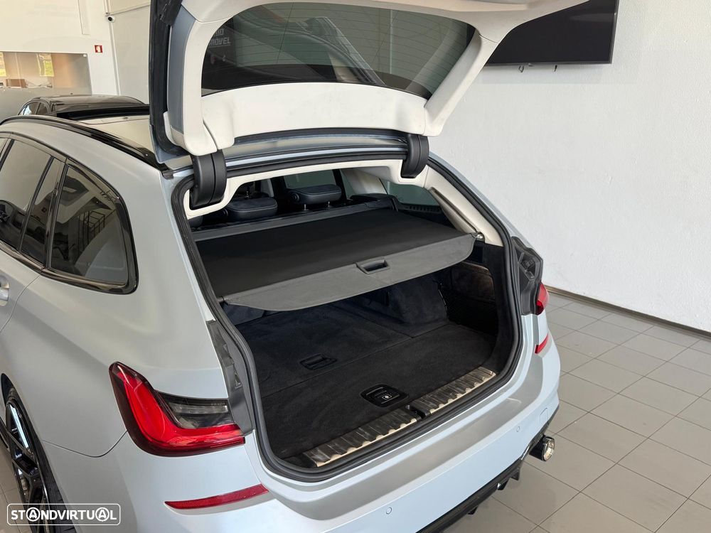 BMW 320 d Pack M Auto - 11