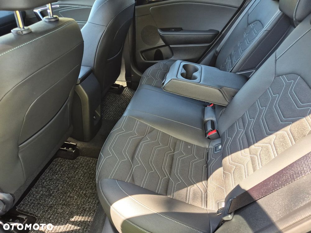 Kia Ceed - 7