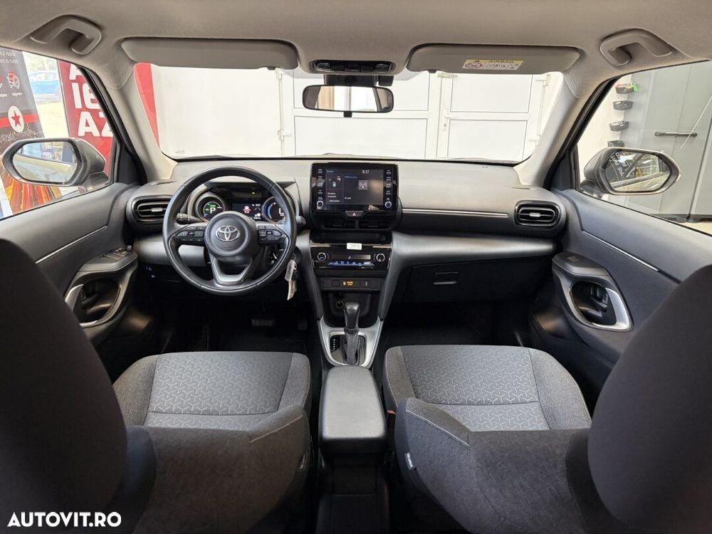 Toyota Yaris Cross - 11