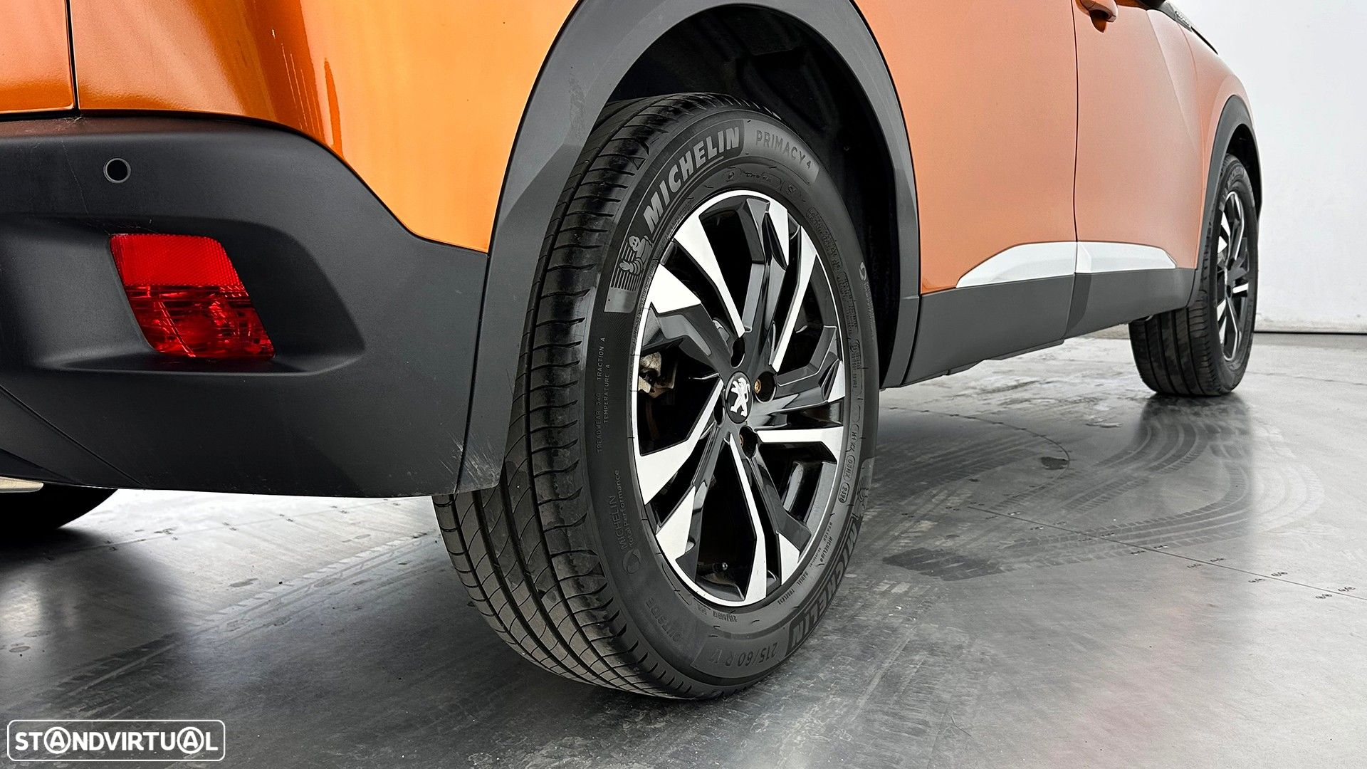 Peugeot 2008 1.2 PureTech GT EAT8 - 16