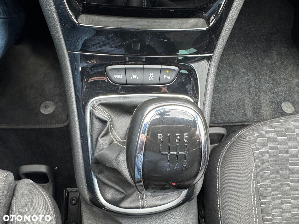 Opel Astra 1.4 Turbo Start/Stop Dynamic - 20