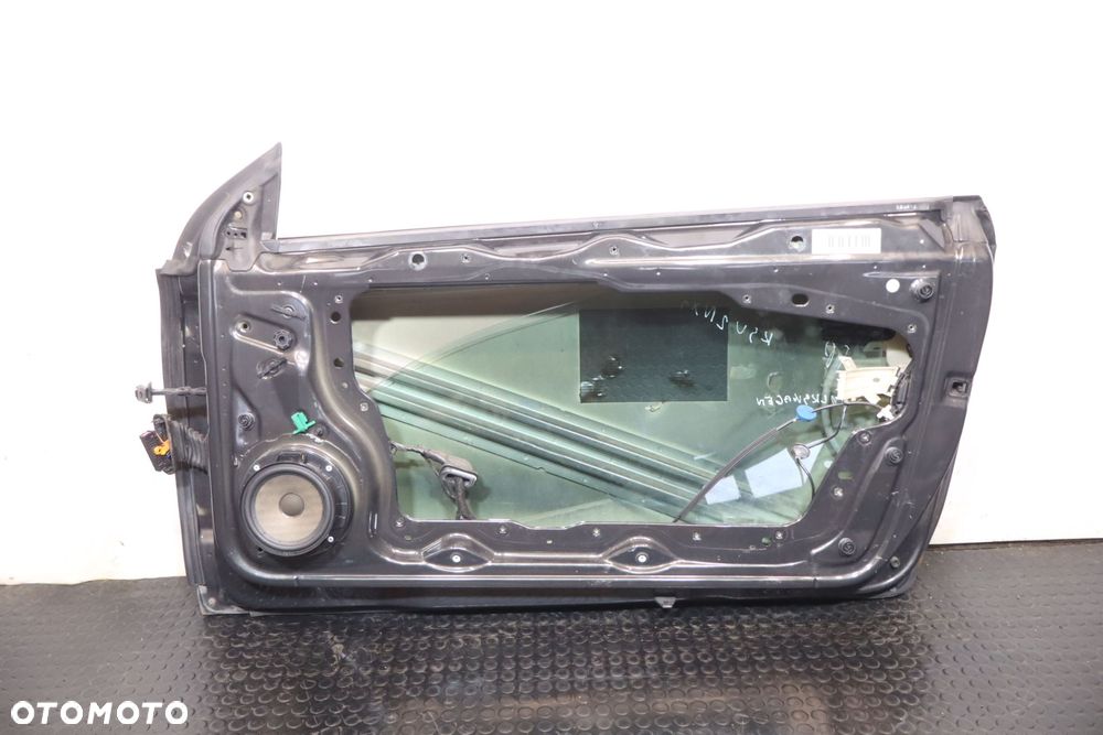 DRZWI PRAWY PRZÓD VOLKSWAGEN SCIROCCO III LR8X - 2