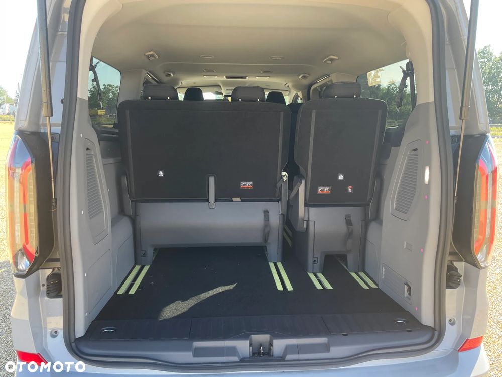 Ford Tourneo Custom 2.0 EcoBlue 320 L2 Titanium - 10