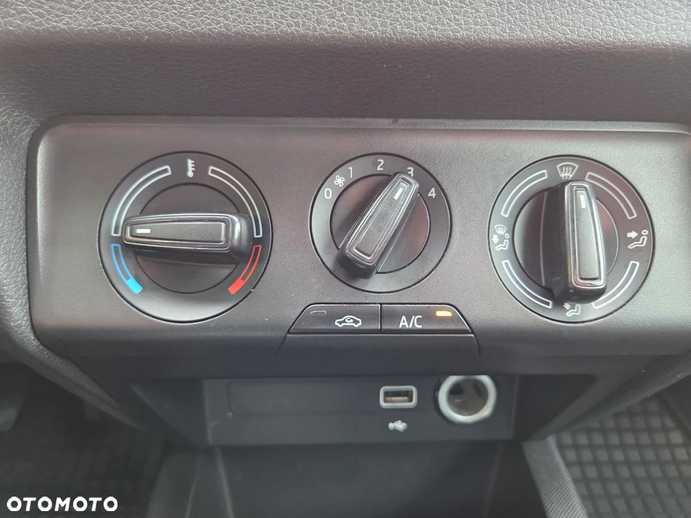 Skoda Fabia 1.0 TSI Ambition - 26
