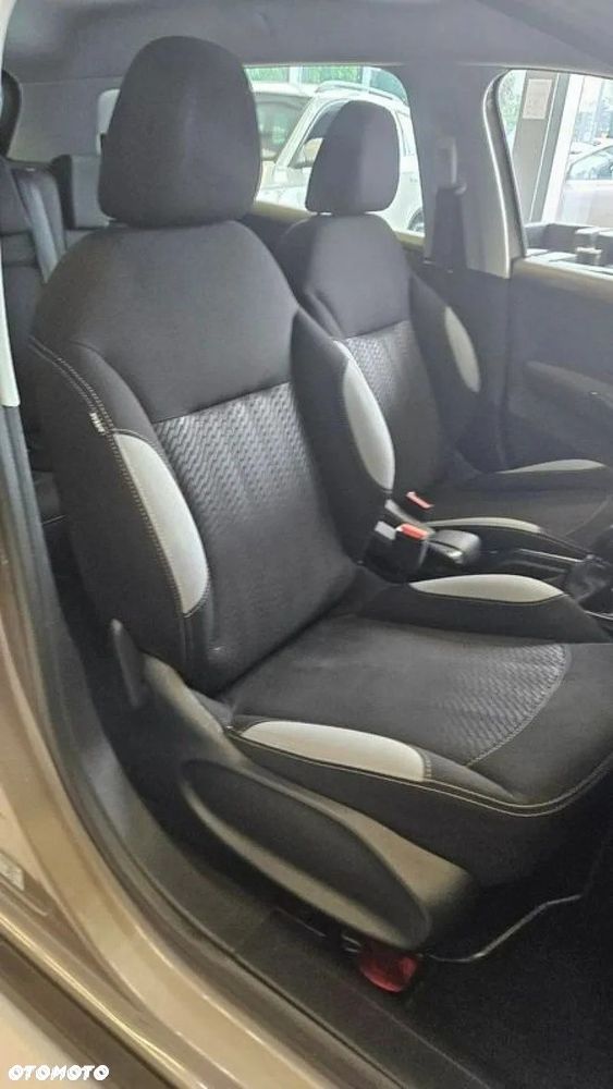 Peugeot 2008 1.2 Pure Tech Style - 17