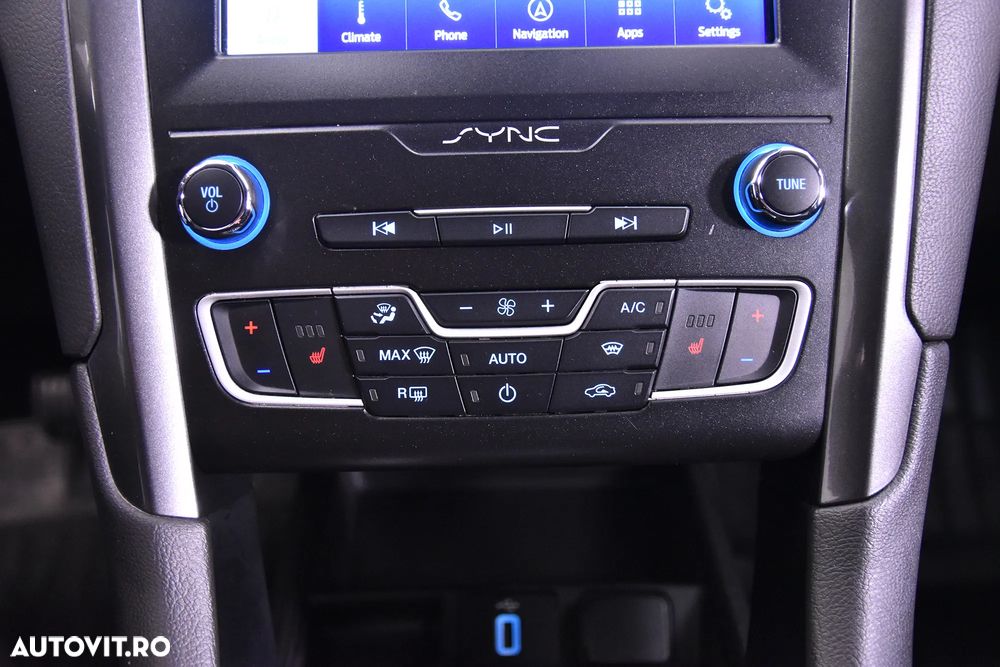 Ford Mondeo - 18