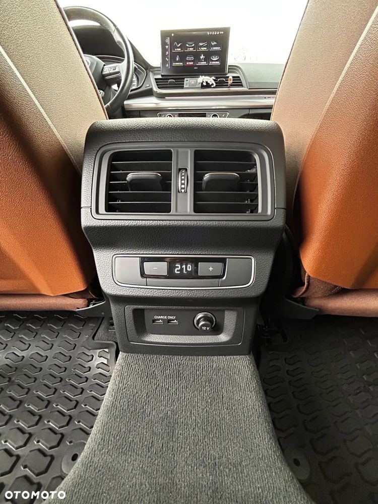 Audi Q5 Sportback - 25