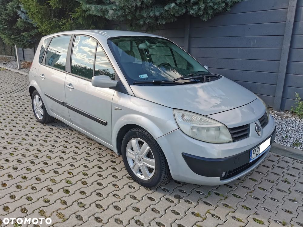 Renault Scenic 1.6 16V Confort Privilege - 4