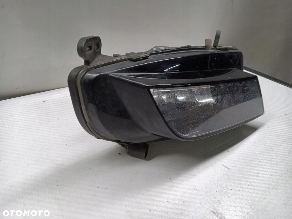 HALOGEN LEWY AUDI A4 B8 8K0941699 - 2