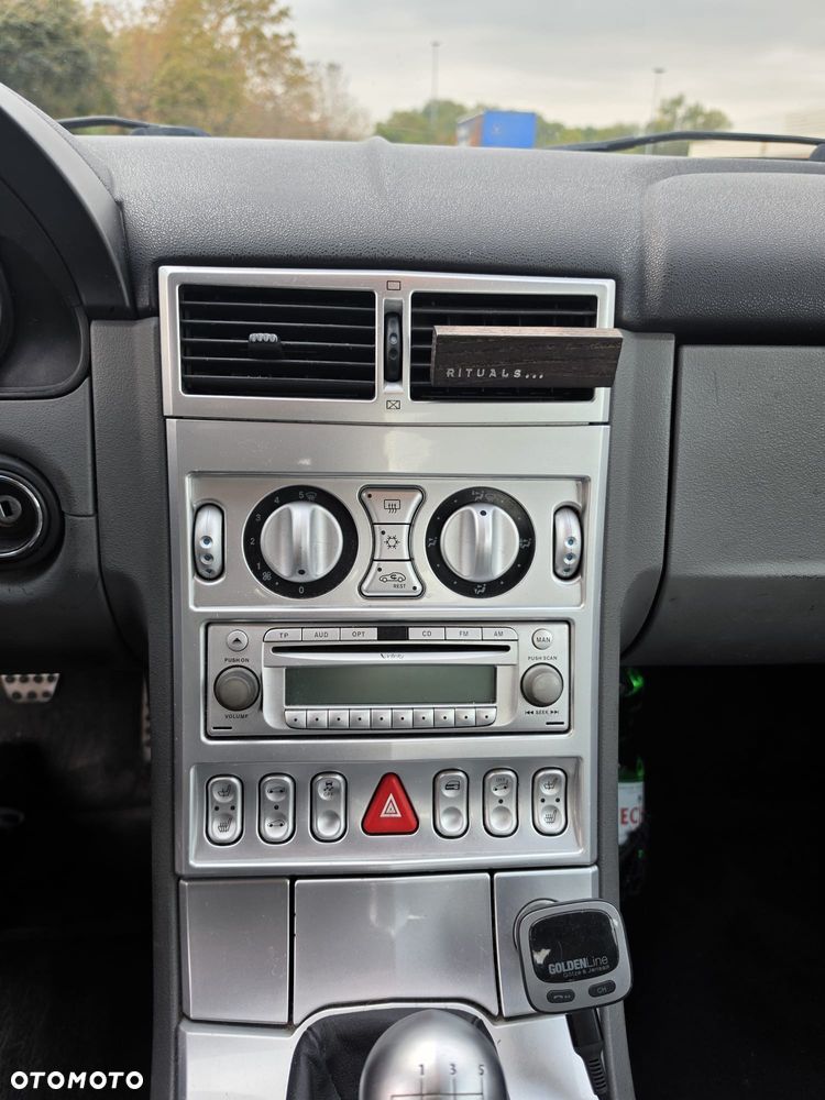 Chrysler Crossfire - 17