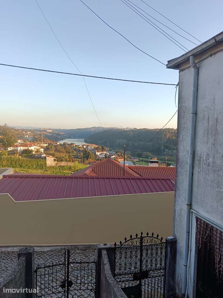 Moradia em Jovim (Gondomar) com vista panorâmica sobre o rio Douro! - Grande imagem: 2/20