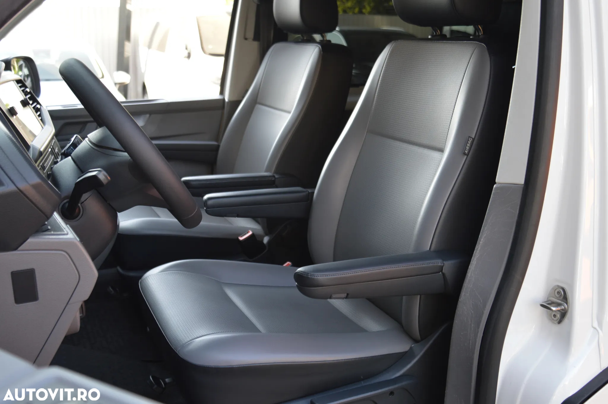 Volkswagen Transporter T6.1 DSG 4MOTION Kurz Plus Comfortline - 10