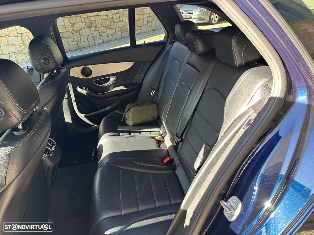 Mercedes-Benz C 200 d AMG Line - 24