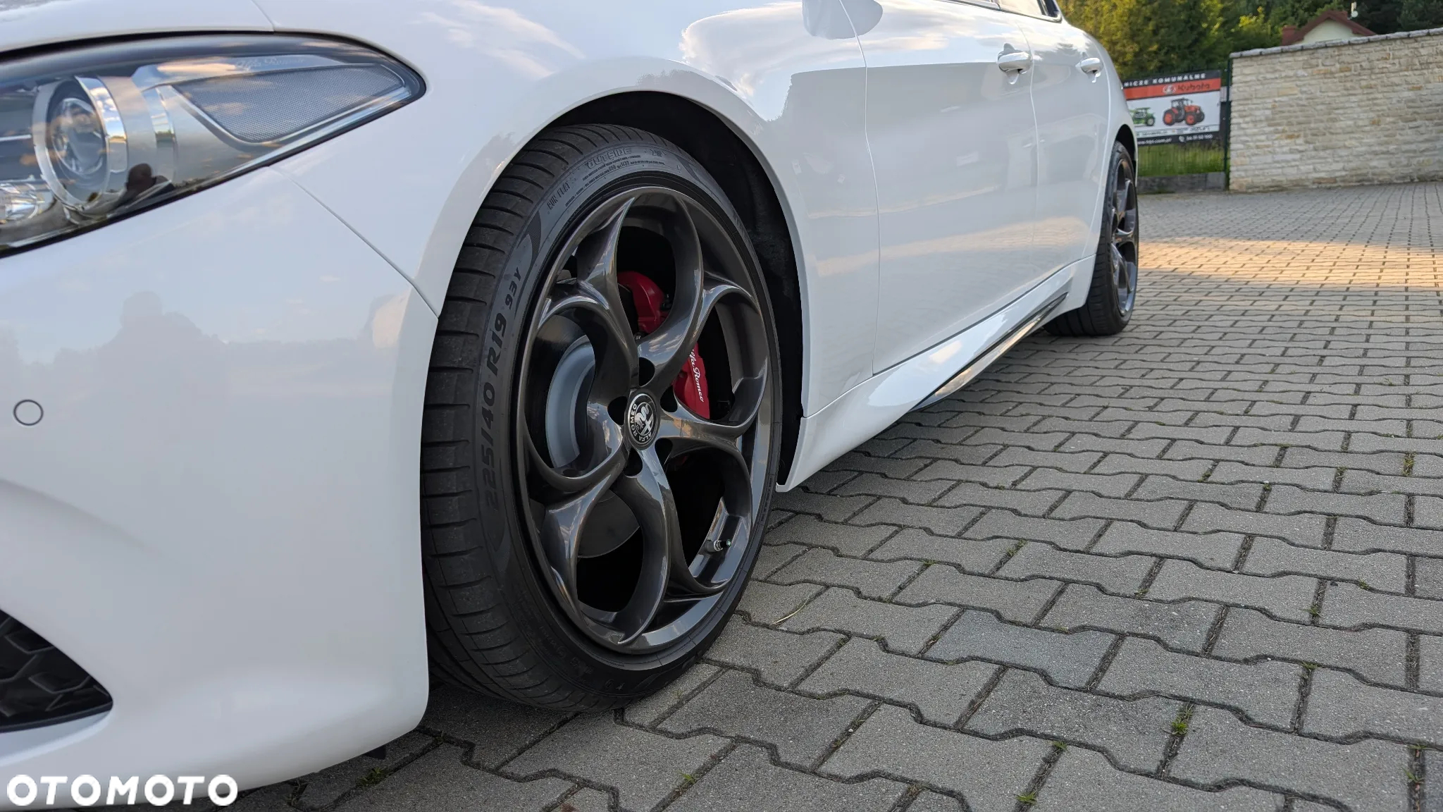 Alfa Romeo Giulia 2.0 Turbo 16V AT8 Veloce Ti - 3