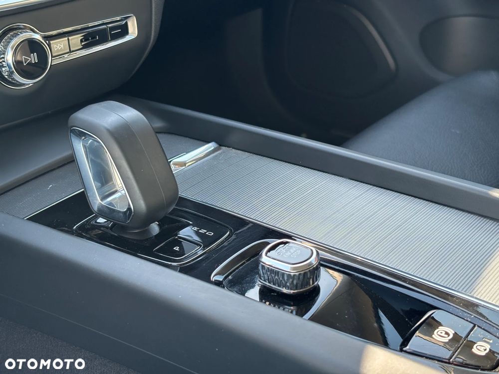 Volvo V60 B3 B Plus Bright - 34
