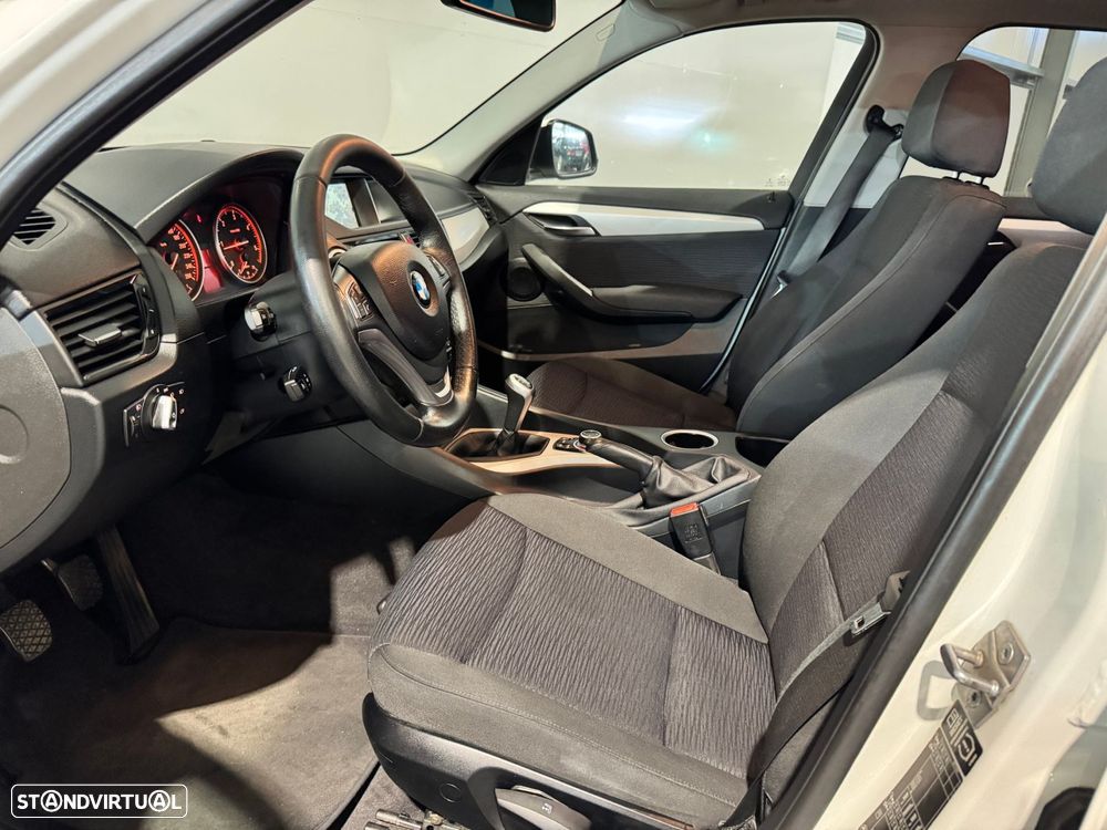 BMW X1 16 d sDrive Line Sport - 42