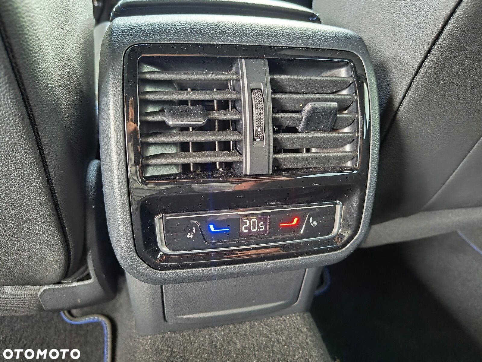 Volkswagen Arteon 2.0 TSI 4Motion R DSG - 25