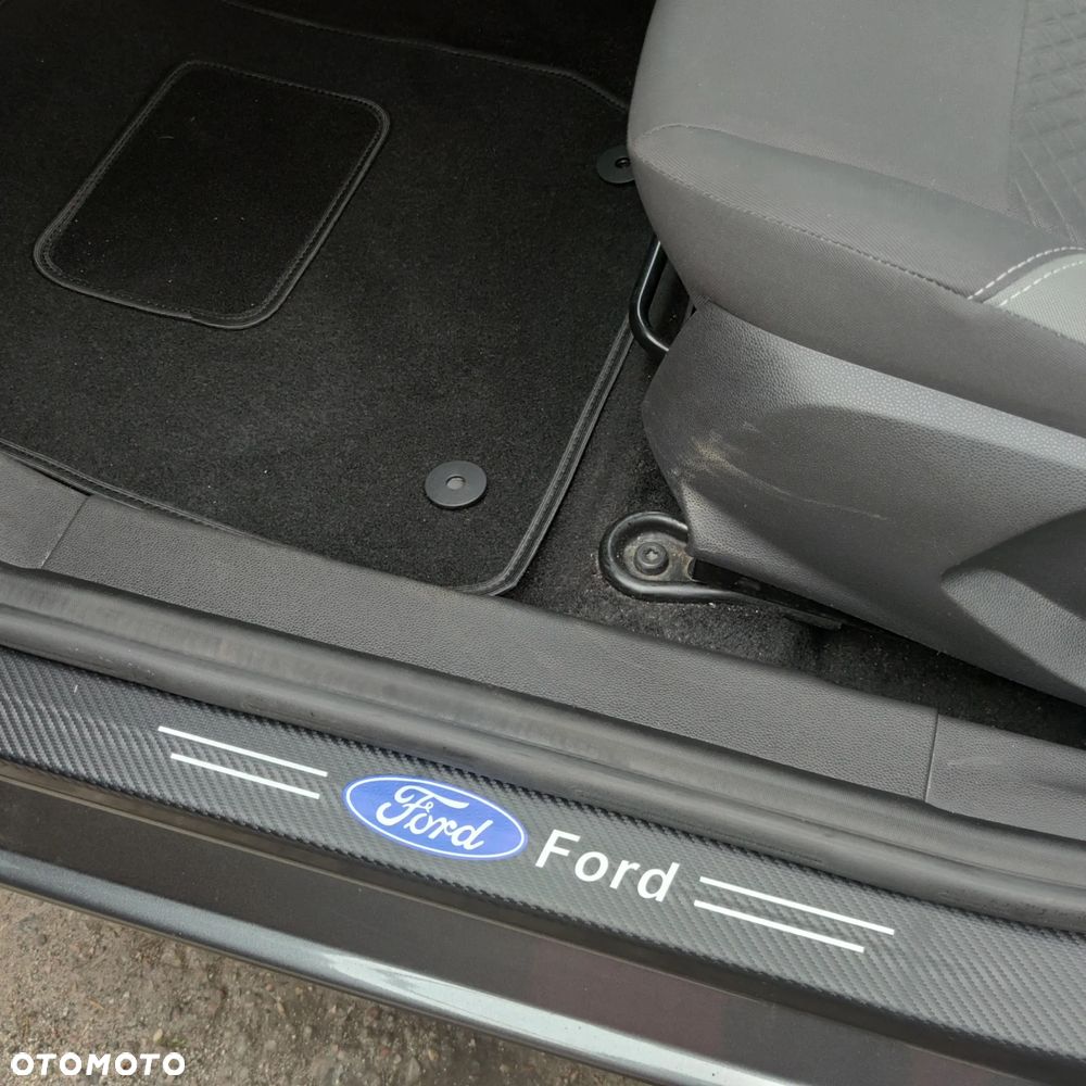 Ford Fiesta - 30