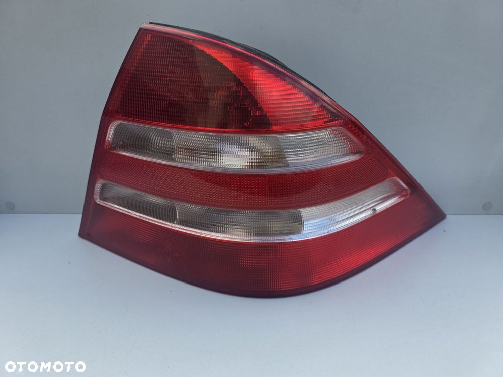 MERCEDES W220 s-klasa lampa prawa tylna 98-05 - 1