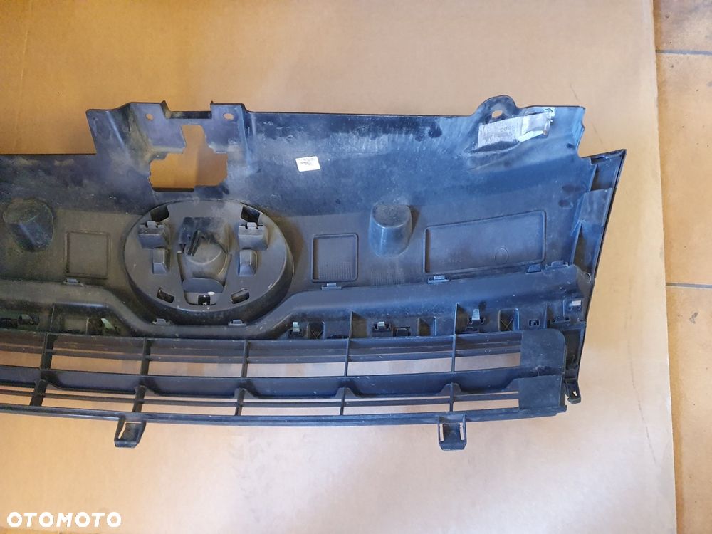 GRILL ATRAPA TOYOTA PROACE - 7