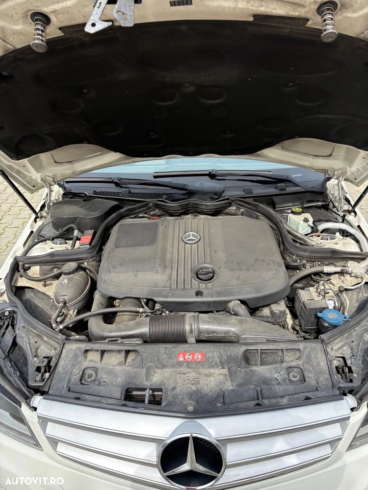 Mercedes-Benz C 200 CDI DPF Automatik BlueEFFICIENCY Avantgarde - 9
