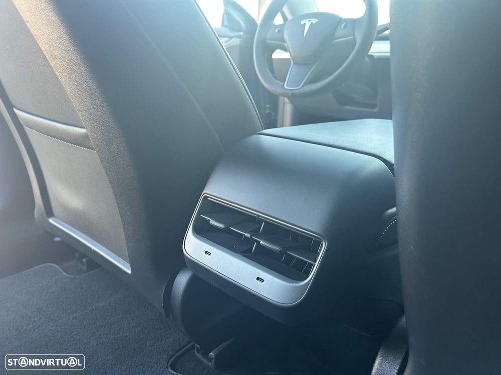 Tesla Model 3 Performance Dual Motor AWD - 18