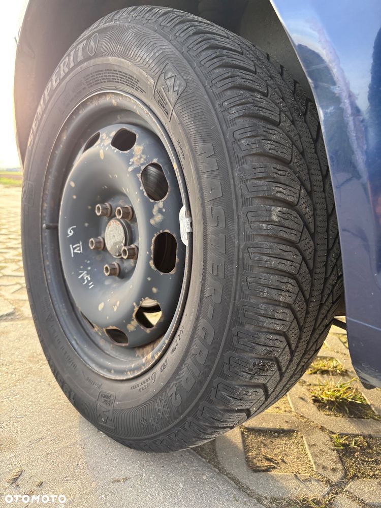 Volkswagen Golf - 16