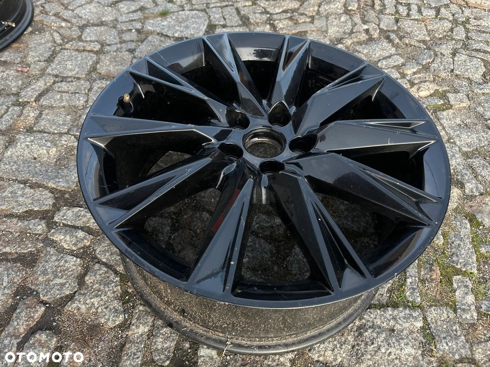 Felga Alu 1szt Audi Q4 5x112 19 8J ET 45 - 3