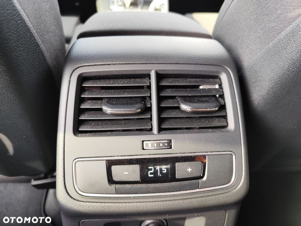 Audi A4 Limousine - 22