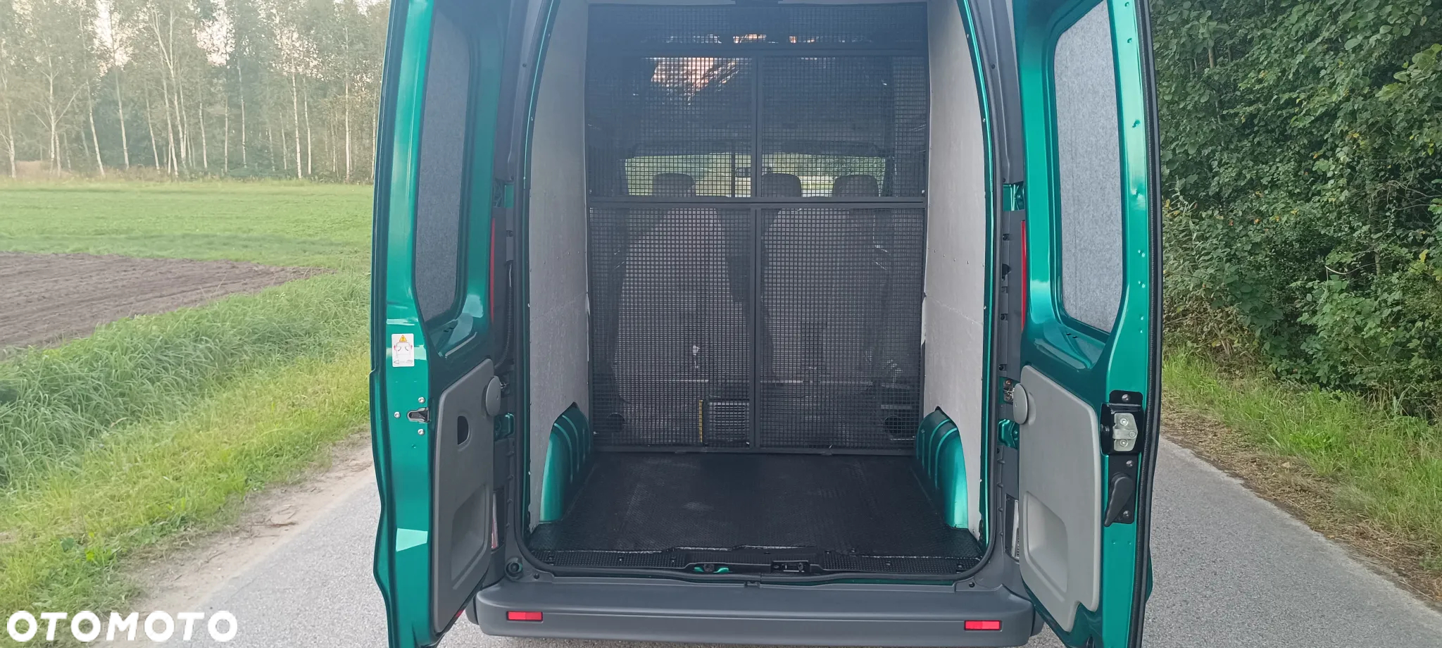 Renault Trafic - 23